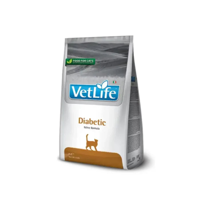 Farmina Vet Life Diabetic cat food 2kg bag with blue logo and brown band featuring cat icon